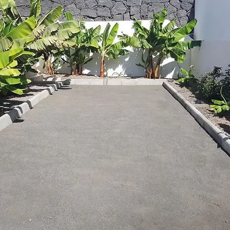 Kleine Mit Pool, Spielplatz & Boule Im Zentrum